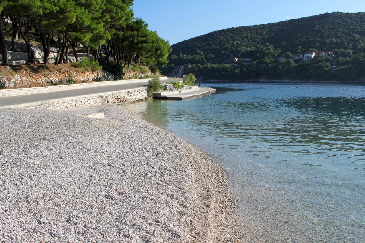 Apartments By The Sea Pucisca, Brac - 770 Dış mekan fotoğraf